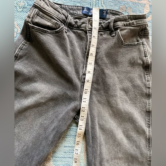 🥳🥳Hollister Charcoal Ultra High Rise Mom Straight-Leg Vintage Women's Jeans - Picture 8 of 9